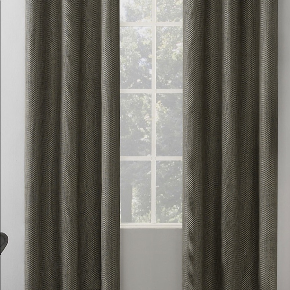 Grommet top light filtering curtains